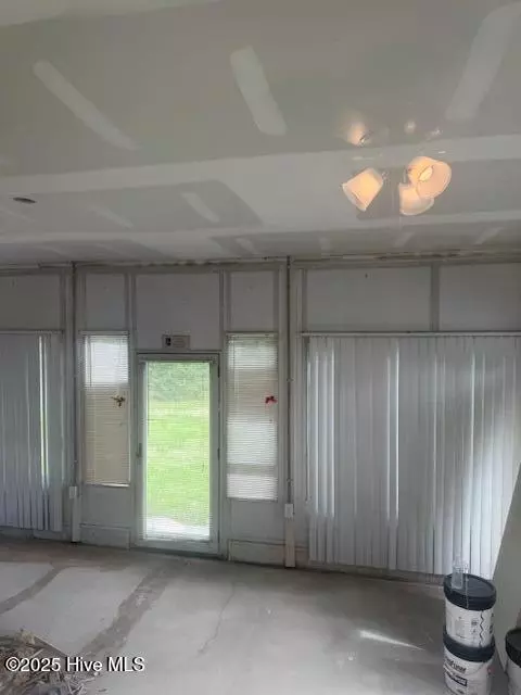 Jacksonville, NC 28540,117 Cole DR