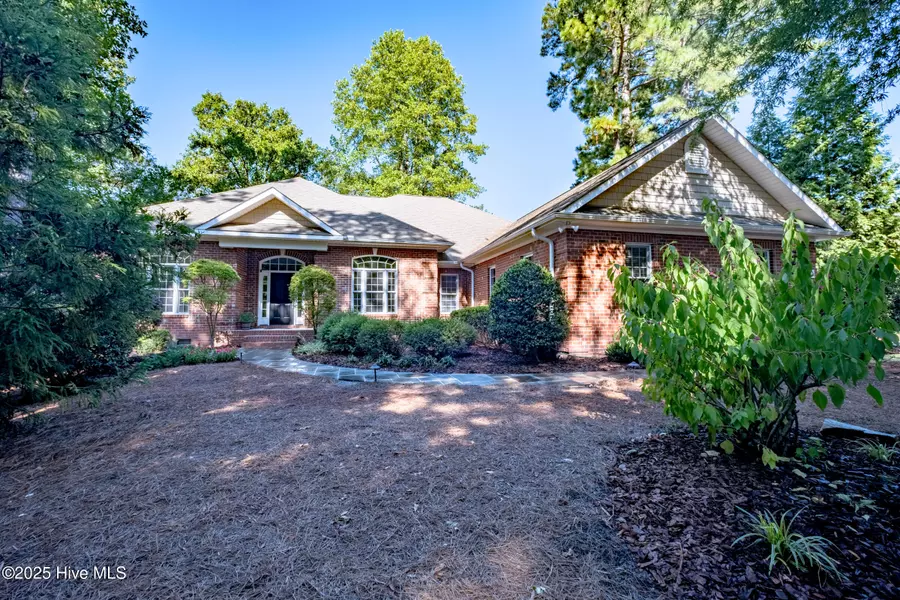 80 Lakewood DR, Pinehurst, NC 28374