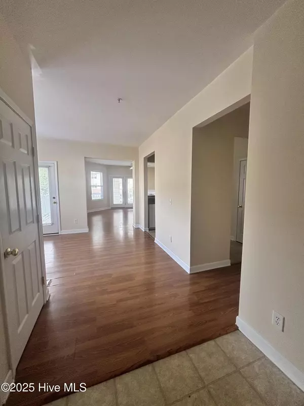 Wilmington, NC 28405,712 Indica CT #10-201