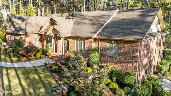 Pinehurst, NC 28374,11 Whithorn CT