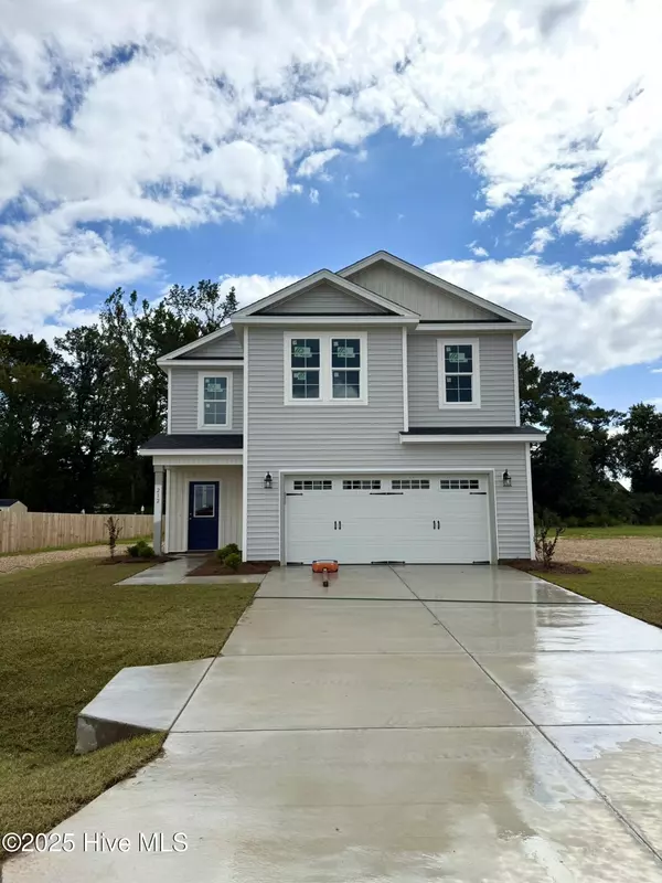 Stella, NC 28582,212 Shadow Grass CT