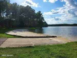 Wagram, NC 28396,32 Peach Orchard RD
