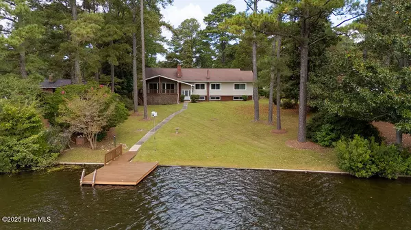 Whispering Pines, NC 28327,238 Pine Ridge DR