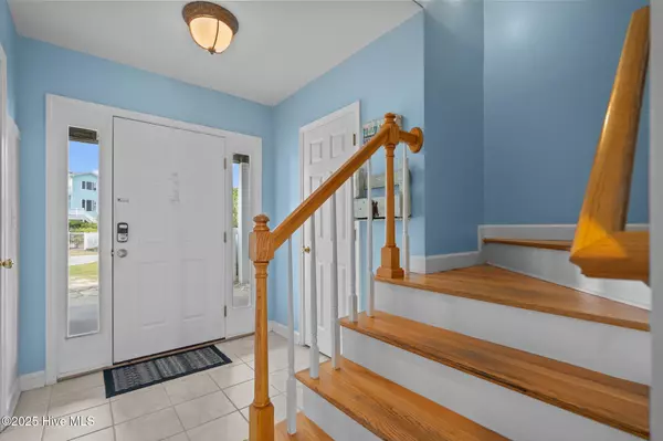 Kure Beach, NC 28449,209 N AVE