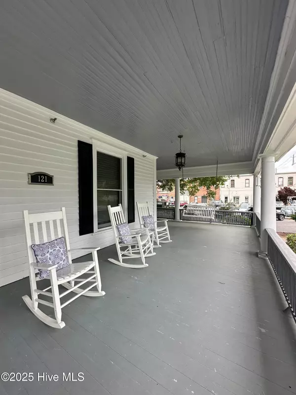 Washington, NC 27889,121 E 2nd ST #105