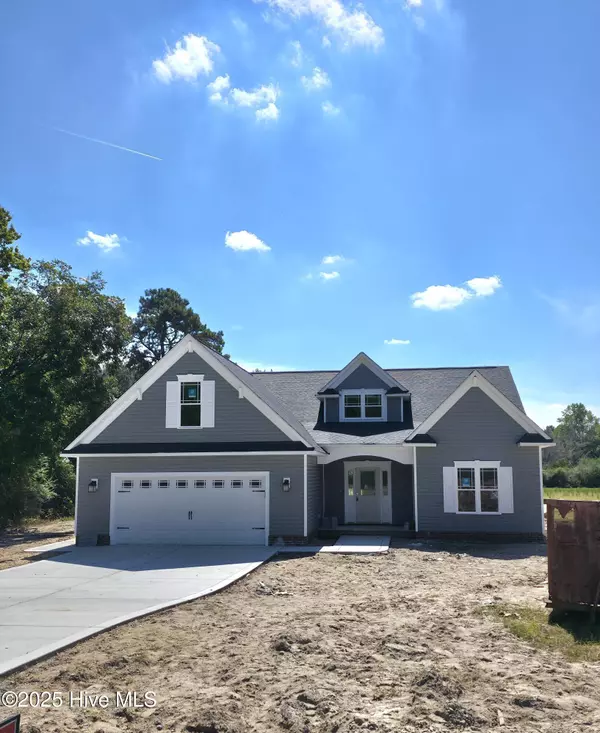 636 Tart Town RD, Dunn, NC 28334