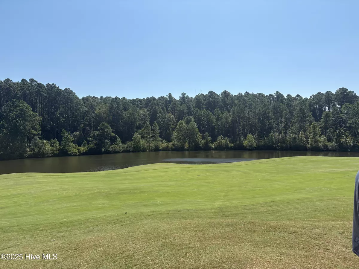 Southern Pines, NC 28387,210 Eagle Point LN