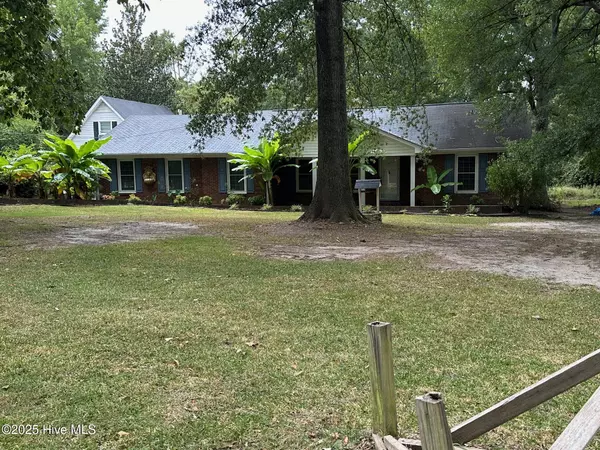 2940 Tripp LN, Greenville, NC 27834