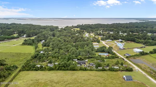 Beaufort, NC 28516