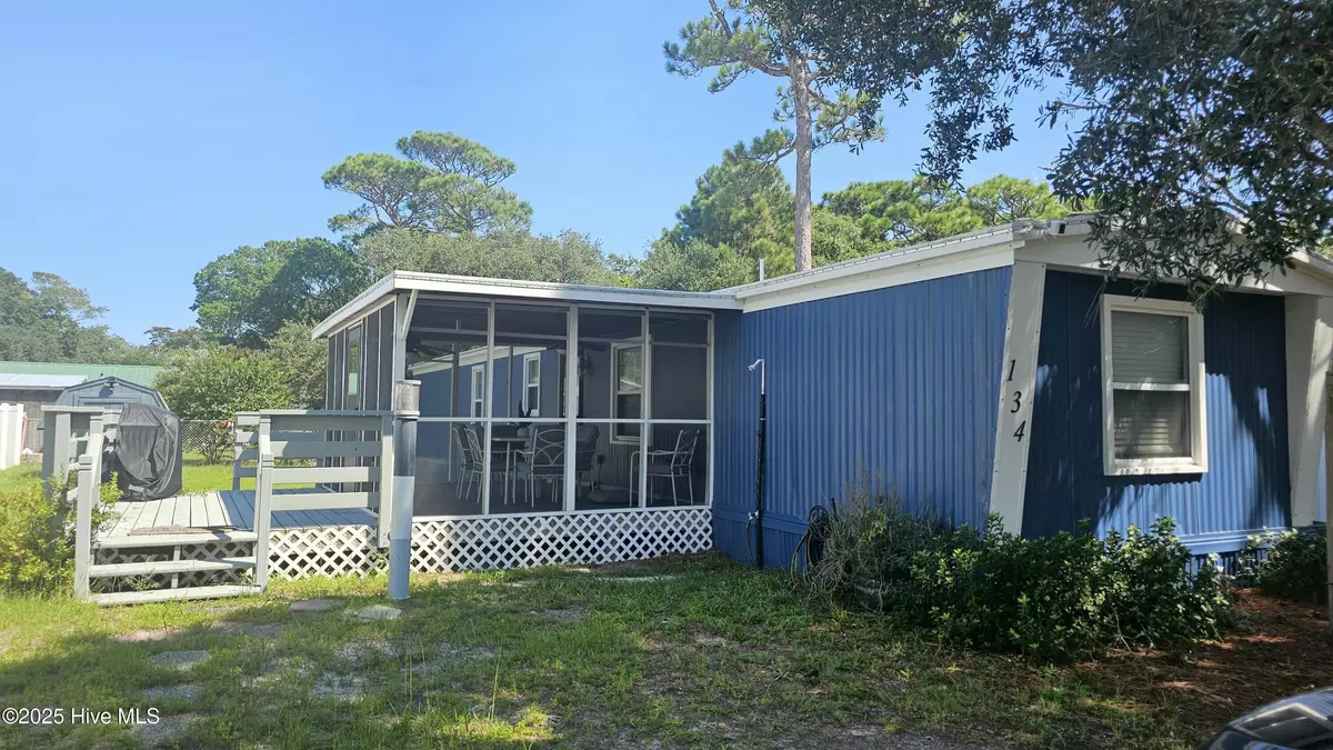 Oak Island, NC 28465,134 NE 71st ST