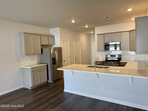 Ocean Isle Beach, NC 28469,241 Arnette DR #B