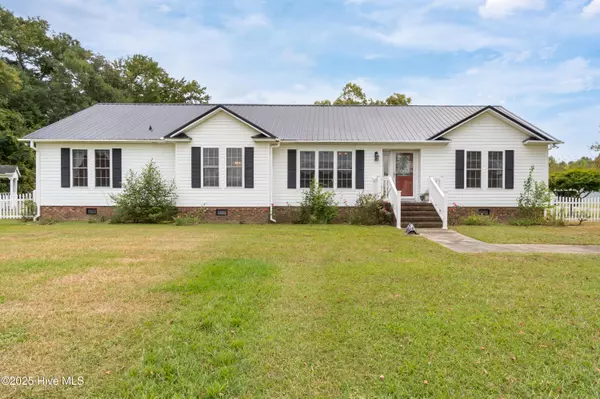 Albertson, NC 28508,220 Piney Grove RD