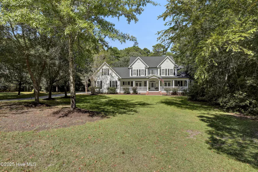 107 Laughing Gull LN, Hampstead, NC 28443