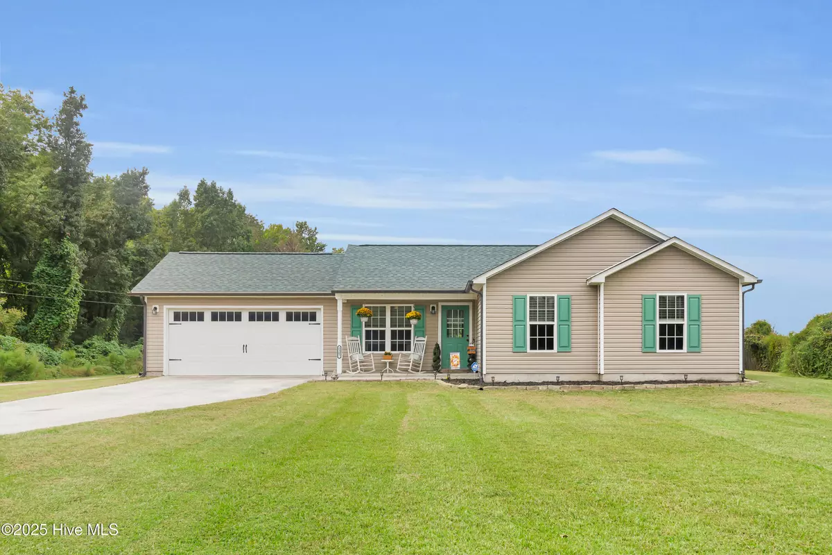 Maysville, NC 28555,2307 White Oak River RD