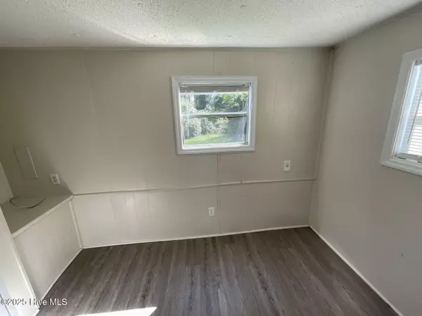 Jacksonville, NC 28540,141 Denise DR