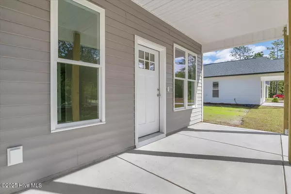 Southport, NC 28461,1049 Greenview RD