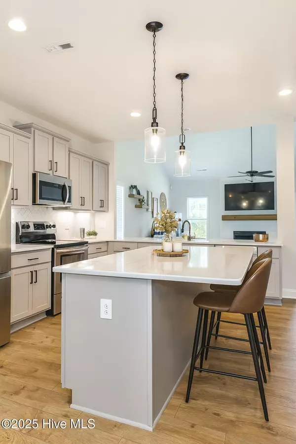 West End, NC 27376,4033 Silver LN