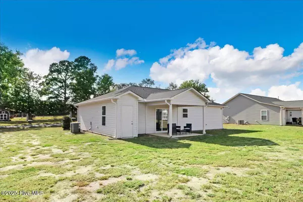 Warsaw, NC 28398,416 Wade ST