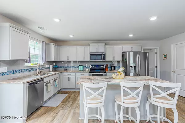 Vanceboro, NC 28586,345 Tina Mae DR