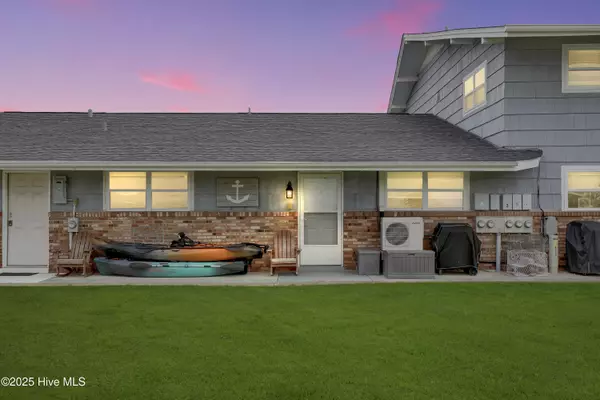 Cedar Point, NC 28584,109 Cedar LN #2