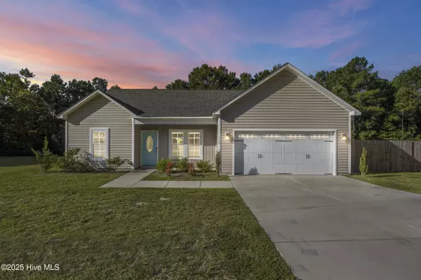 139 Queens Haven RD, Hubert, NC 28539