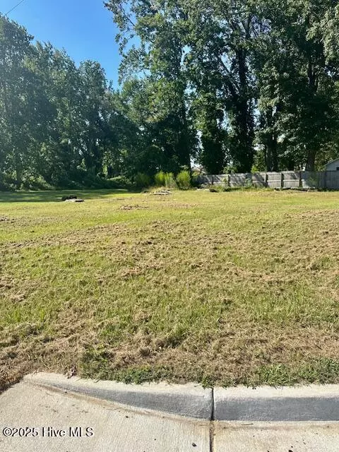 Whiteville, NC 28472,112 S Lee ST