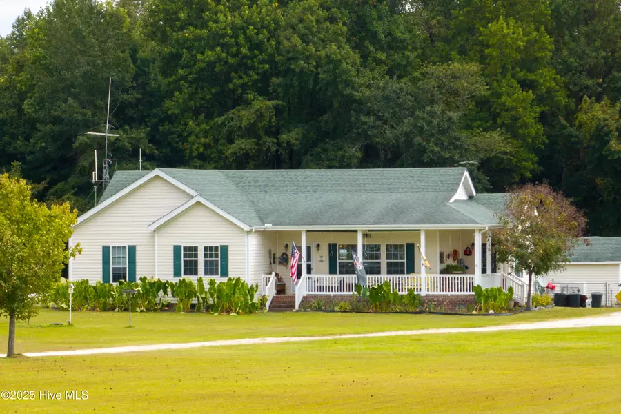 330 Boyd LN, Cove City, NC 28523