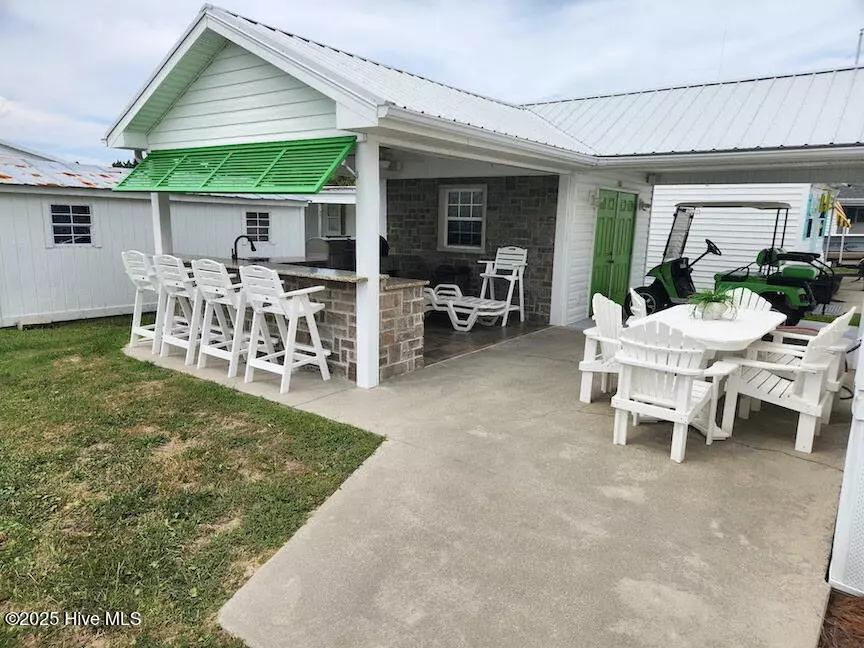 Newport, NC 28570,405 Snow Goose LN
