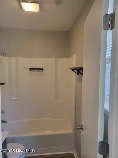 Hubert, NC 28539,243 Sand Ridge RD