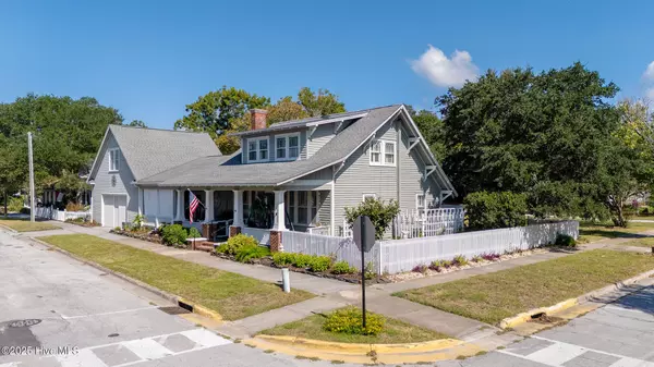 Beaufort, NC 28516,217 Broad ST