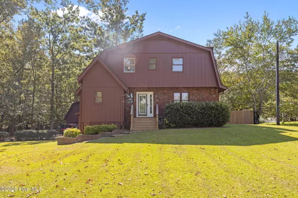 New Bern, NC 28560,408 Briarwood LN