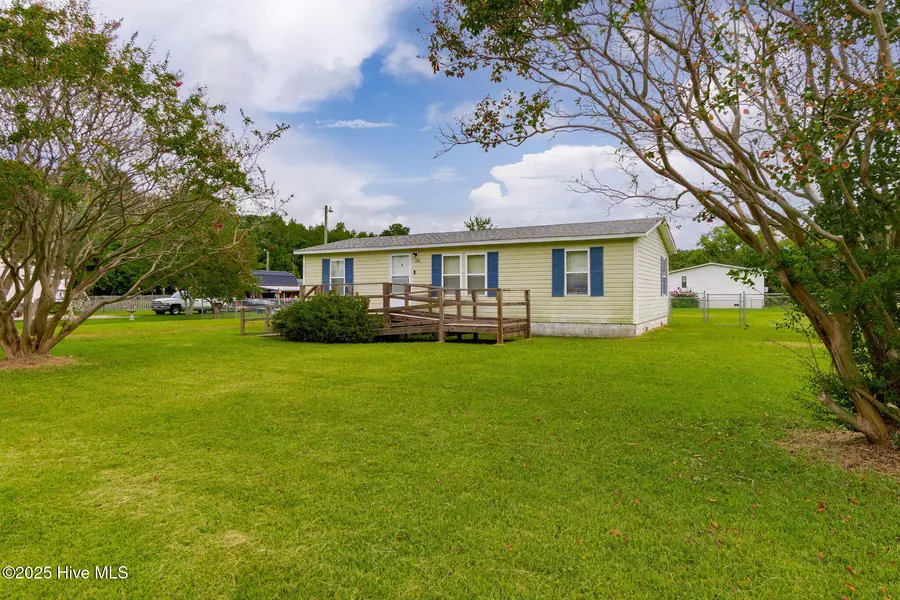 100 Lindsey CT, Beaufort, NC 28516
