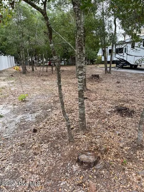 Oak Island, NC 28465,142 NE 18th ST