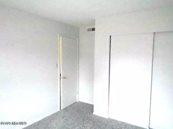 Jacksonville, NC 28546,110 King George CT