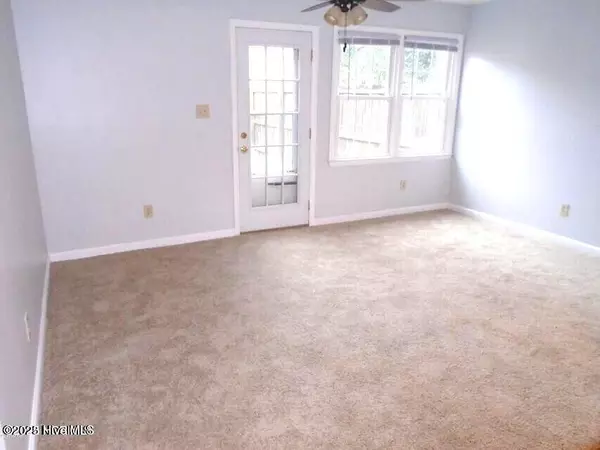 Jacksonville, NC 28546,120 King George CT