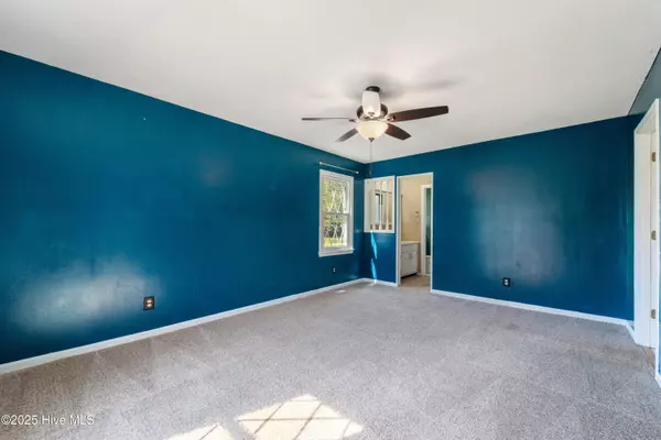 Jacksonville, NC 28546,104 Columbia DR
