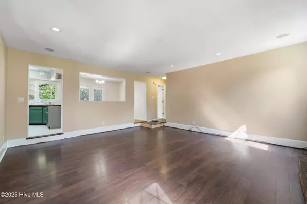 Jacksonville, NC 28546,104 Columbia DR