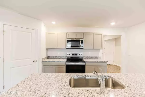 Jacksonville, NC 28546,1217 Inner Banks LN #Lot 466