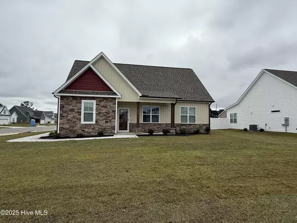 608 Norberry DR, Winterville, NC 28590
