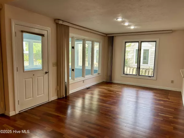 Wilmington, NC 28412,324 Wimbledon CT