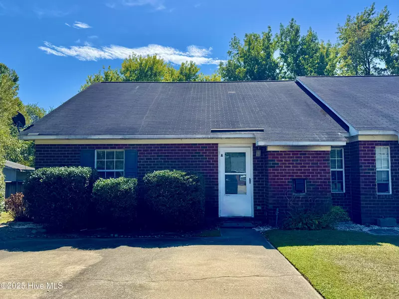 1303 Angels End #A, Greenville, NC 27858