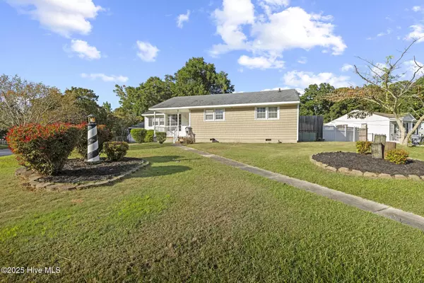 200 Banks ST, Jacksonville, NC 28540