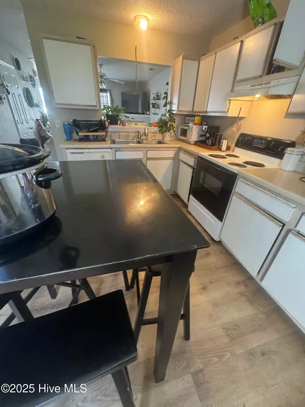 Jacksonville, NC 28546,305 Timberlake TRL