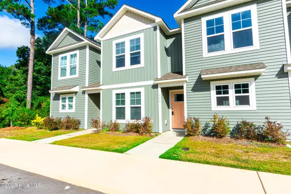 Hubert, NC 28539,134 Smallwood RD