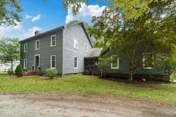 2011 Williamson DR, New Bern, NC 28562