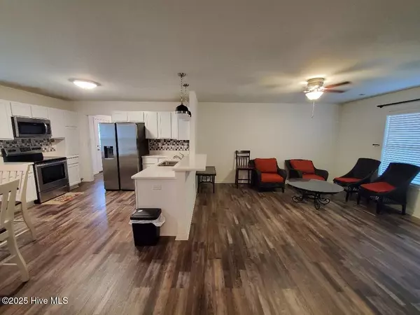 Elizabeth City, NC 27909,1660 Warren WAY