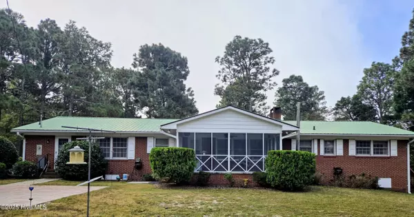 West End, NC 27376,252 Vivian ST