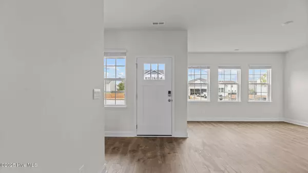 New Bern, NC 28560,215 Lake Tyler DR