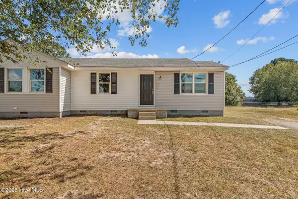 328-330 Starling ST, Jacksonville, NC 28540