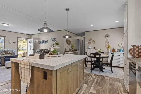 Newport, NC 28570,191 Gray Squirrel LN